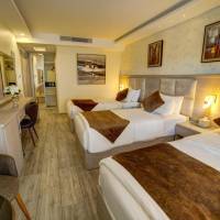 Triple Room with Sea View