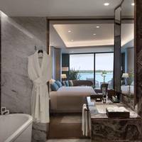 Reges Corner Room, Guest room, 1 King, Sea view, Corner room