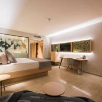 Double Room with Balcony and Garden View