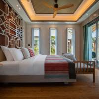 One-Bedroom Beachfront Pool Villa