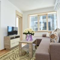 One-Bedroom Apartment with Balcony (5 Adults)