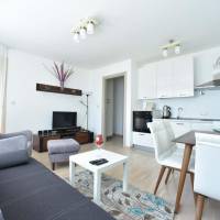 One-Bedroom Apartment with Sea View