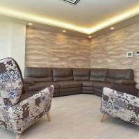 Luxury Two-Bedroom Apartment with Terrace and Sea View