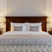 Classic Double Room with Yard View