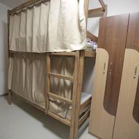 Кровать в общем номере