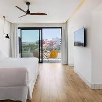 Junior Suite (2 Adults)