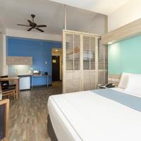 Family suite room