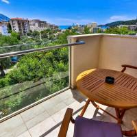 Superior Double Room with Partial Sea View