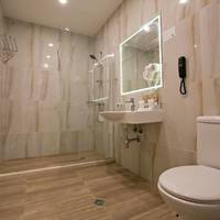One-Bedroom Suite with Balcony - Free SPA and Beach Access