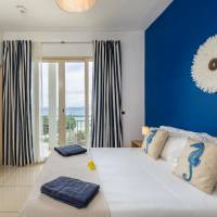Queen Room with Sea View
