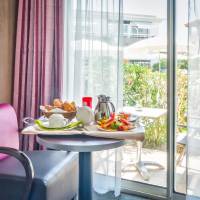 Comfort Queen Room
