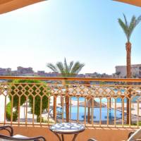 Deluxe Double or Twin Room with Pool View