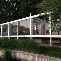 Holiday Home waterside