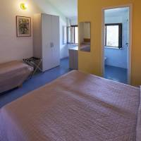 Double Room with Double Bed and Single Bed( 3 adults)