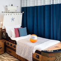 Pirate Suite with waterpark Access (2 Adults + 4 Children)