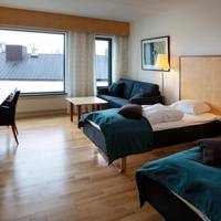 Large Twin Room with Extra Bed