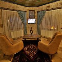 Honeymoon Suite with Spa Bath