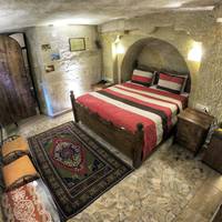 Superior Cave Room