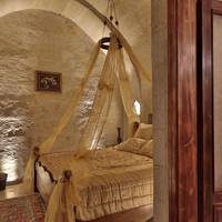 Double Arch Room