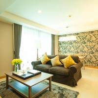 One-Bedroom Suite with Sofa Bed