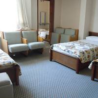 Family Room (6 Adults)