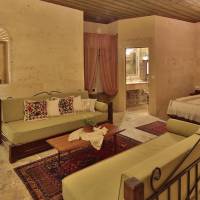 Deluxe Stone Family Room