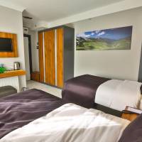 Double or Twin Room with Bathroom