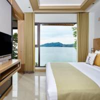 One-Bedroom Suite with Ocean View