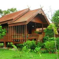 Bungalow with Garden View