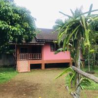 Bungalow with Kitchen