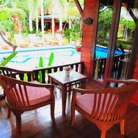 Villa - Poolside