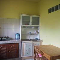 One-Bedroom Bungalow with kitchen