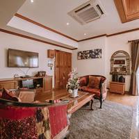Deluxe Suite with Balcony