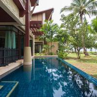 Villa - Beach Front