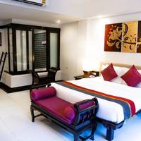 Executive Poolside King Room