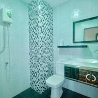 Pool Side Comfort Room