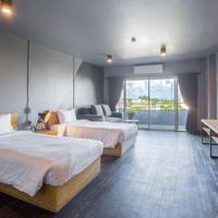 Grand Deluxe Twin Room