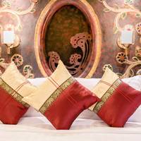 Deluxe Double Room with Bathtub