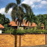 Six-Bedroom Villa 