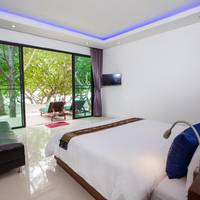 Beach Front Villa - Outdoor Bathroom