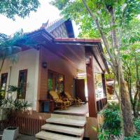 Deluxe Villa with Garden Views