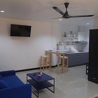 Deluxe Queen Studio 