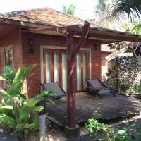One-Bedroom Poolside