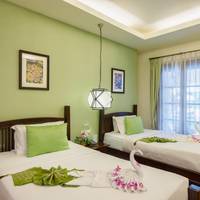 Twin Room with Pool View