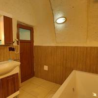 Deluxe Suite with Spa Bath