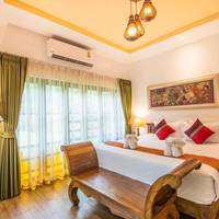 Deluxe Garden View King Room