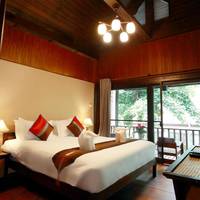 Deluxe Family Suite (6 Adults)