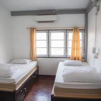 Standard Twin Room with Shared Bathroom