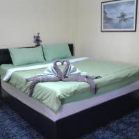 Deluxe Double Room (2 Adults + 1 Child)