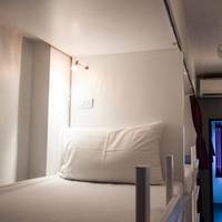 Single Bed in Mixed Dormitory Room